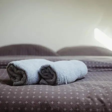 Lawendowa Stajnia Bed & Breakfast *