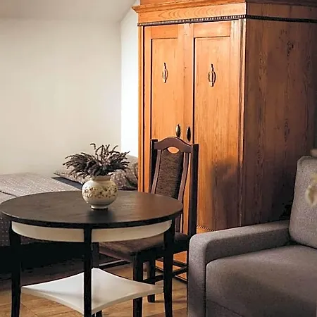 Bed & Breakfast Lawendowa Stajnia