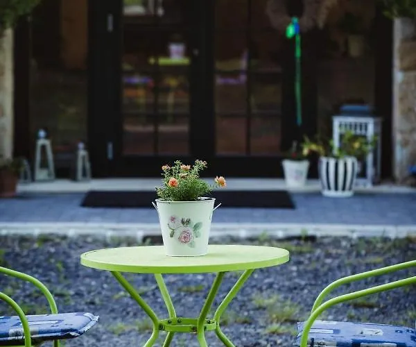 ベッド・アンド・ブレックファスト Lawendowa Stajnia ルブベク・シロンスキ