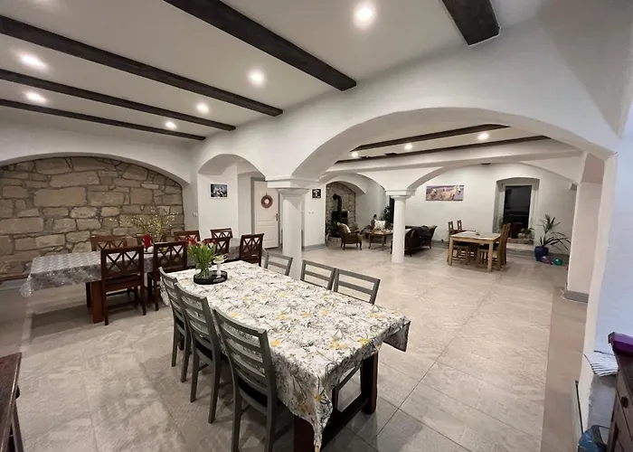 Lawendowa Stajnia * ルブベク・シロンスキ